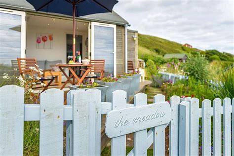 A Delightful Self Catering Beach House On The Cliff Overlooking