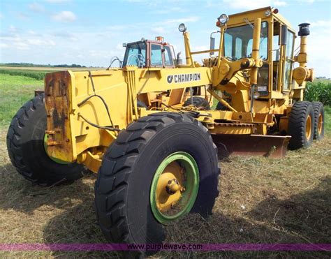 Champion 740 Motor Grader In Bellingham Mn Item L6858 Sold Purple Wave