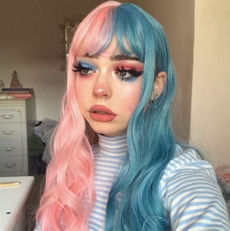 Mabel Doll💉🍰 On Instagram “ 🌸 ꊞ☁️ꊞ 𝕕𝕣𝕖𝕒𝕞𝕪 𝕓𝕦𝕓𝕓𝕝𝕖𝕘𝕦𝕞 ꊞ☁️ 💠ꊞ ” Split Dyed Hair Dyed Hair