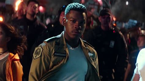 Pacific Rim Uprising: The Kaiju Take Down Several Jaegers In Tokyo - TV ...