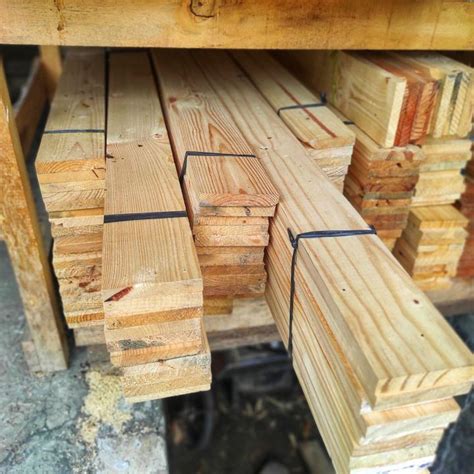 Kayu Jati Belanda Pinus Ex Pallet Import Serat Cantik Tebal 2cm Lebar