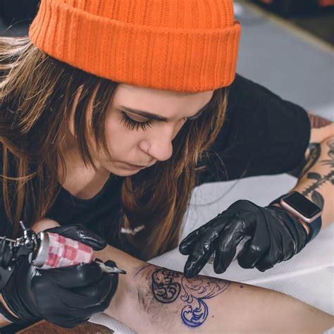 How To Become A Tattoo Artist Uk Career Boss