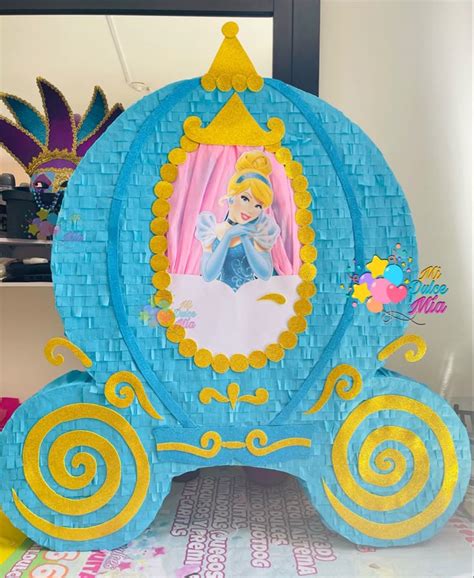 Piñata carruaje cenicienta 🪡🐭🎊 by: midulcemiaa | Fiesta cenicienta News