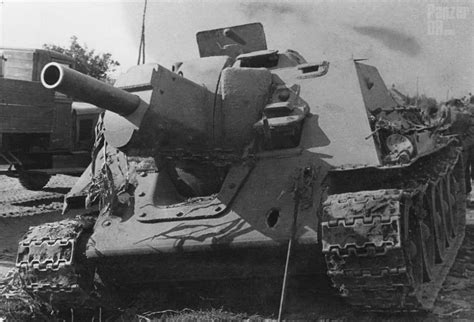 Knocked out Soviet SU-122 : r/tanks