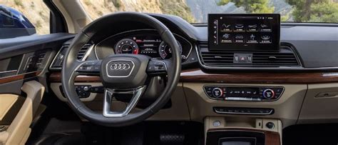 Audi Q5 (2020 - ) - AutoManiac