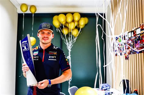 Max Verstappen de neoprit Olandezul a câștigat al treilea titlu de