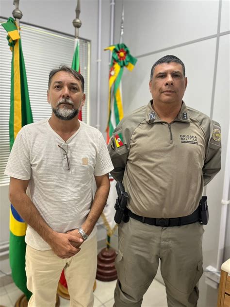 O 18ºbpm Recebeu A Visita Do Presidente Do Clube Náutico De Itapuã