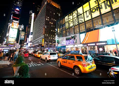 New York city streets , Broadway Stock Photo - Alamy