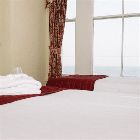 Hotel Rooms Llandudno | Four Oaks Hotel | Family Rooms North Wales