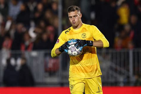 Nordin Bakker Verkozen Tot Beste Keeper Van De Derde Periode Almere