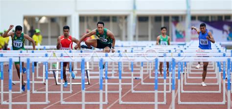 Final Meter Lari Gawang Putra Pomnas Xvi Antara Foto