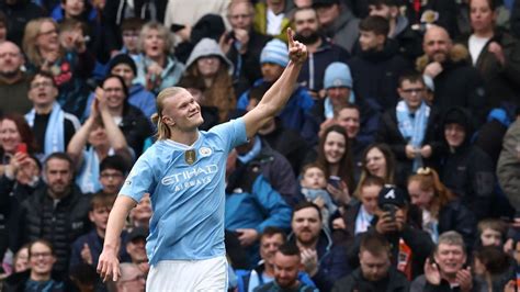 Manchester City Goleia Luton Town Vira Líder E Joga Pressão Em Arsenal