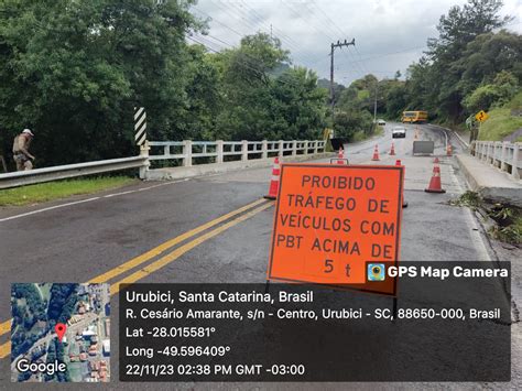 Eros O Nas Cabeceiras Da Ponte Sobre O Rio Urubici Leva Interdi O