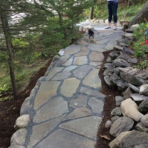 Natural Stone Walkway | Harbor Shore Landscaping