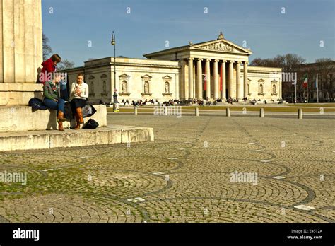 Glyptothek Koenigsplatz Hi Res Stock Photography And Images Alamy