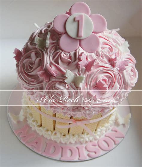 Girls Giant Cupcake Decorated Cake By A La Roch Cakes Cakesdecor