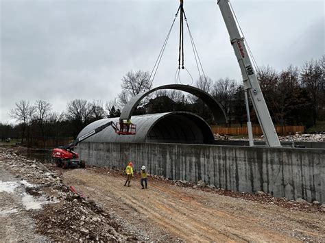 Kansas Expressway Extension Features BEBO Archway : CEG