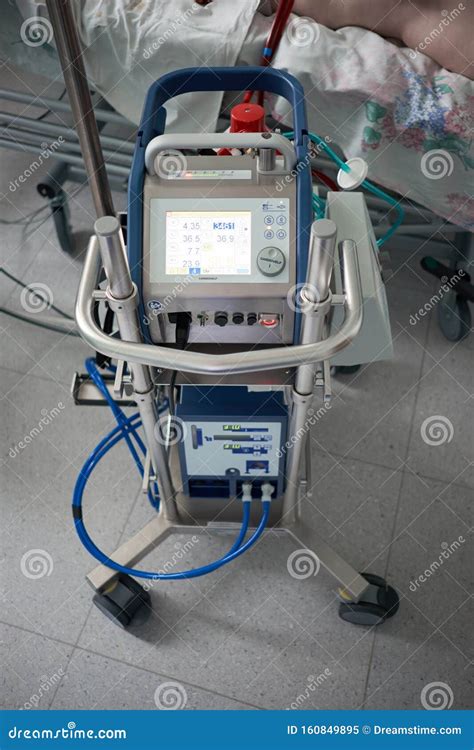 Medicine Extracorporeal Membrane Oxygenation Working Ecmo Machine In