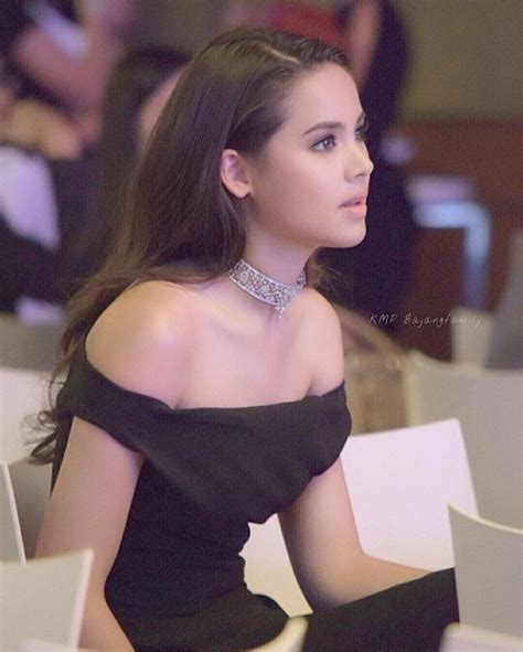 Pin By Auanio Day On Yaya Urassaya Sperbund ️ Popular Actresses Celebs Urassaya Sperbund