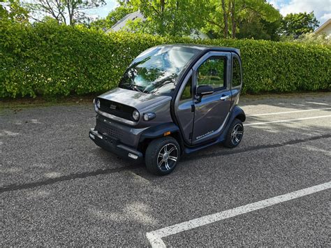 Mopeedauto Ev300 M1 Luqi Revolux 100 — Revolux Elektrilised Sõiduvahendid