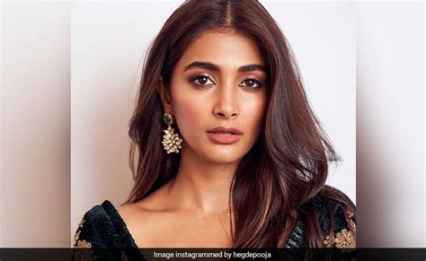 Pooja Hegde Says Instagram Was Hacked After Meme On Samantha Ruth ...