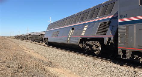 Amtraks Southwest Chief Train Derails In Southwest Kansas Injuring At