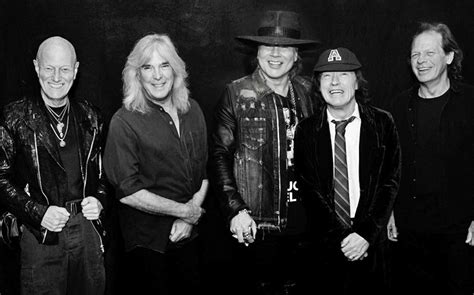 AC/DC News - 01 June 2016 Rescheduled US Dates Announced For August ...