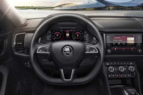 Skoda Kodiaq GT - фото, цена, характеристики купеобразного Кодиак ГТ