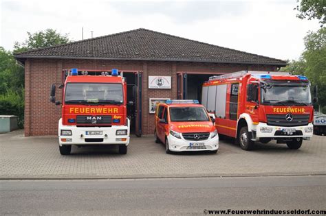 Gruppenaufnahmen vom Löschzug Hackenbroich der Feuerwehr Dormagen im