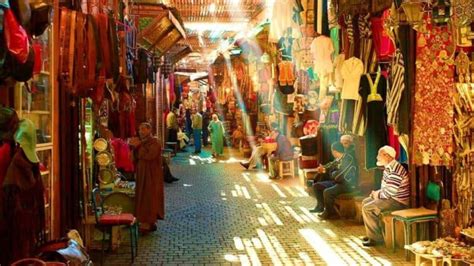 Les Souks Traditionnels Explorer Au Maroc