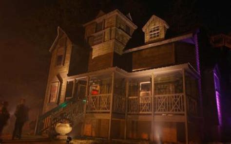 Haunted Houses Near Me—Best Haunted Houses in Every State - Parade ...