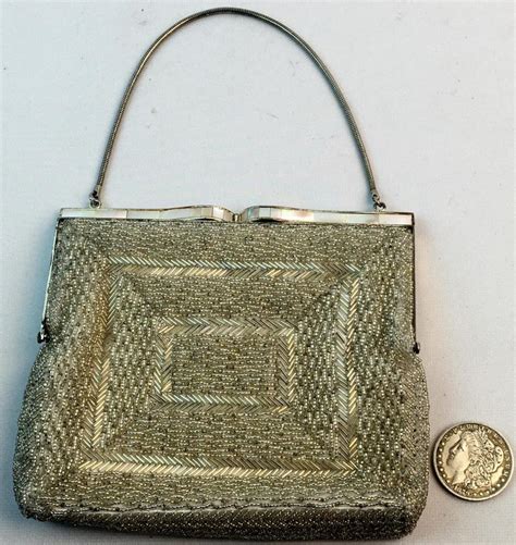 Lot Vintage La Regale LTD Beaded Purse W Mother Of Pearl Hong Kong