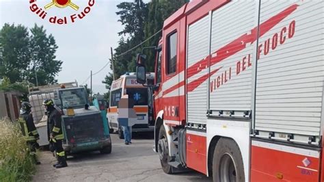 Incidente Sul Lavoro In Domitiana Morto Operaio Della Fibra