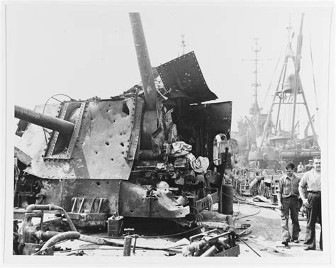 Nh 75430 Uss Laffey Dd 724 Severely Damaged