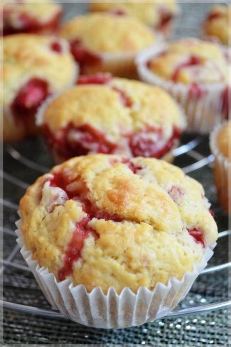 Muffiny Jogurtowe Z Truskawkami Easy Baking Cooking And Baking