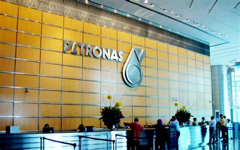 Malaysians Must Know The Truth Analyst Tells Sarawak Petronas To Go