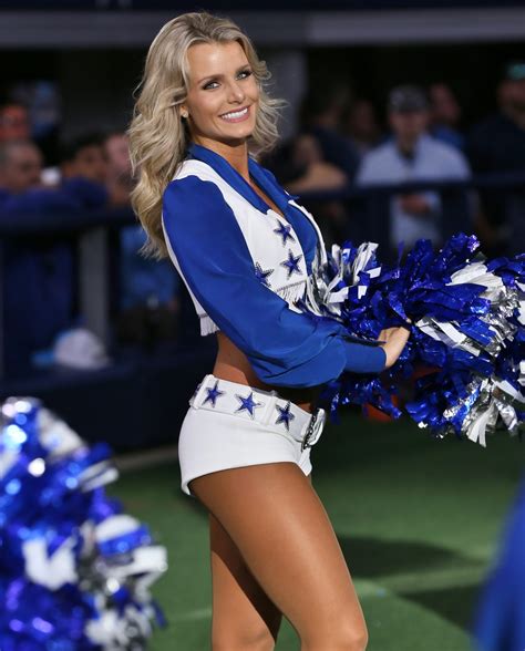 DCC Alumni Spotlight – Laurie Harris – Dallas Cowboys Cheerleaders