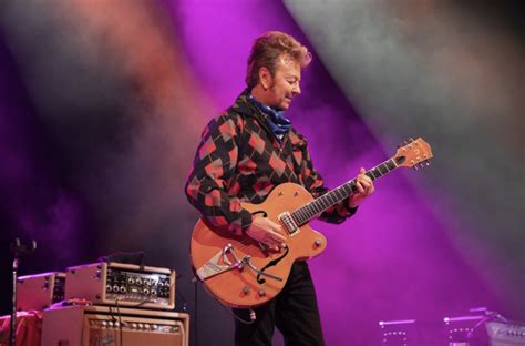 GRETSCH GOES BEHIND-THE-SCENES WITH BRIAN SETZER’S GUITAR TECH - Brian ...