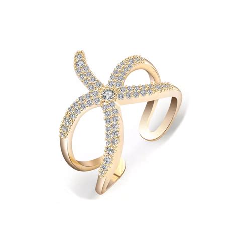 Starfish Ring in Gold Finish – Seaside Sparkle