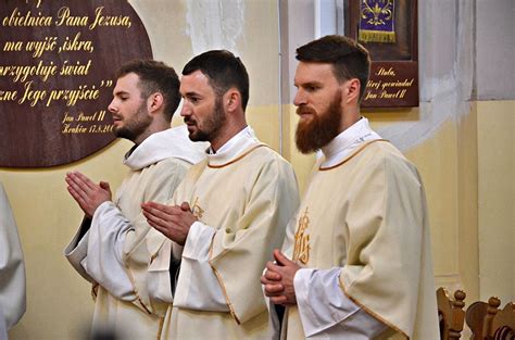 Święcenia Diakonatu w WSD w Łodzi Postulat Franciszkański w Gnieźnie