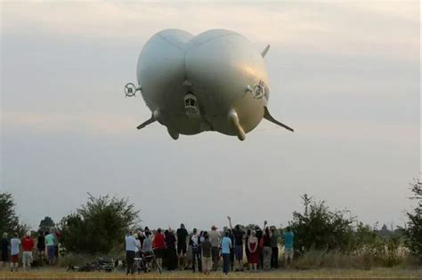 Pesawat Airlander Siap Mengudara Tawarkan Pemandangan Panoramik