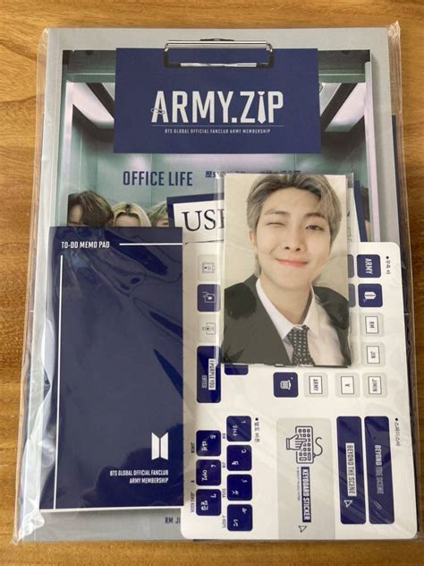 【未使用に近い】「bts Global Official Fanclub Army Membership Kit8期」グローバルオフィシャルファンクラブ トレカ アーミーメンバーシップフォト