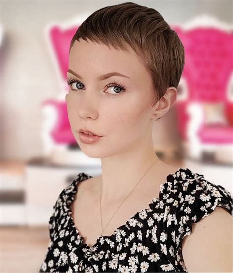 Pin By Rupert Szilvia On Pixie Bob Hair Stylish Short Hair