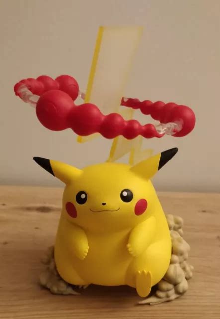 Figurine Fat Pikachu Vmax Coffret Premium Pok Mon Celebrations Ans