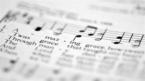 7 Favorite Hymns for Lent - Guideposts