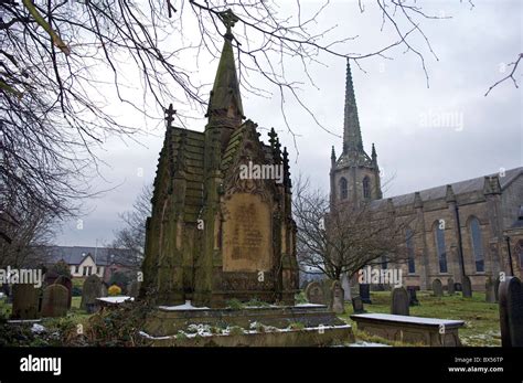 Victorian Monument In Churchyard Stock Photo Alamy