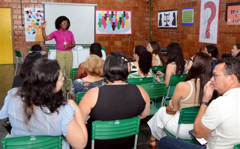 Vice Prefeita De Barra Mansa Participa De 2º Encontro Das Escolas Em