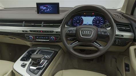 Audi Q7 Images, Interior & Exterior Photo Gallery - CarWale