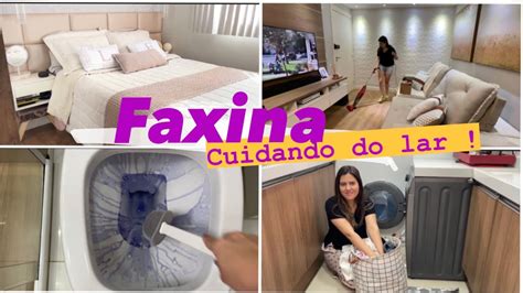 Faxina Organiza O Do Apartamento Lavando Roupa Na Lava E Seca