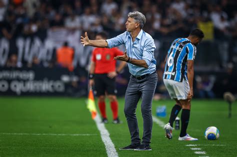 Renato Ga Cho Detona Arbitragem Ap S Empate Do Gr Mio E Ironiza Ida De